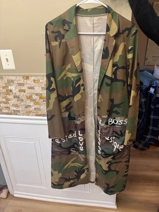 There is nothing like a sister: Green and Brown Camo Graphic Long Coat - Picture 2 of 3